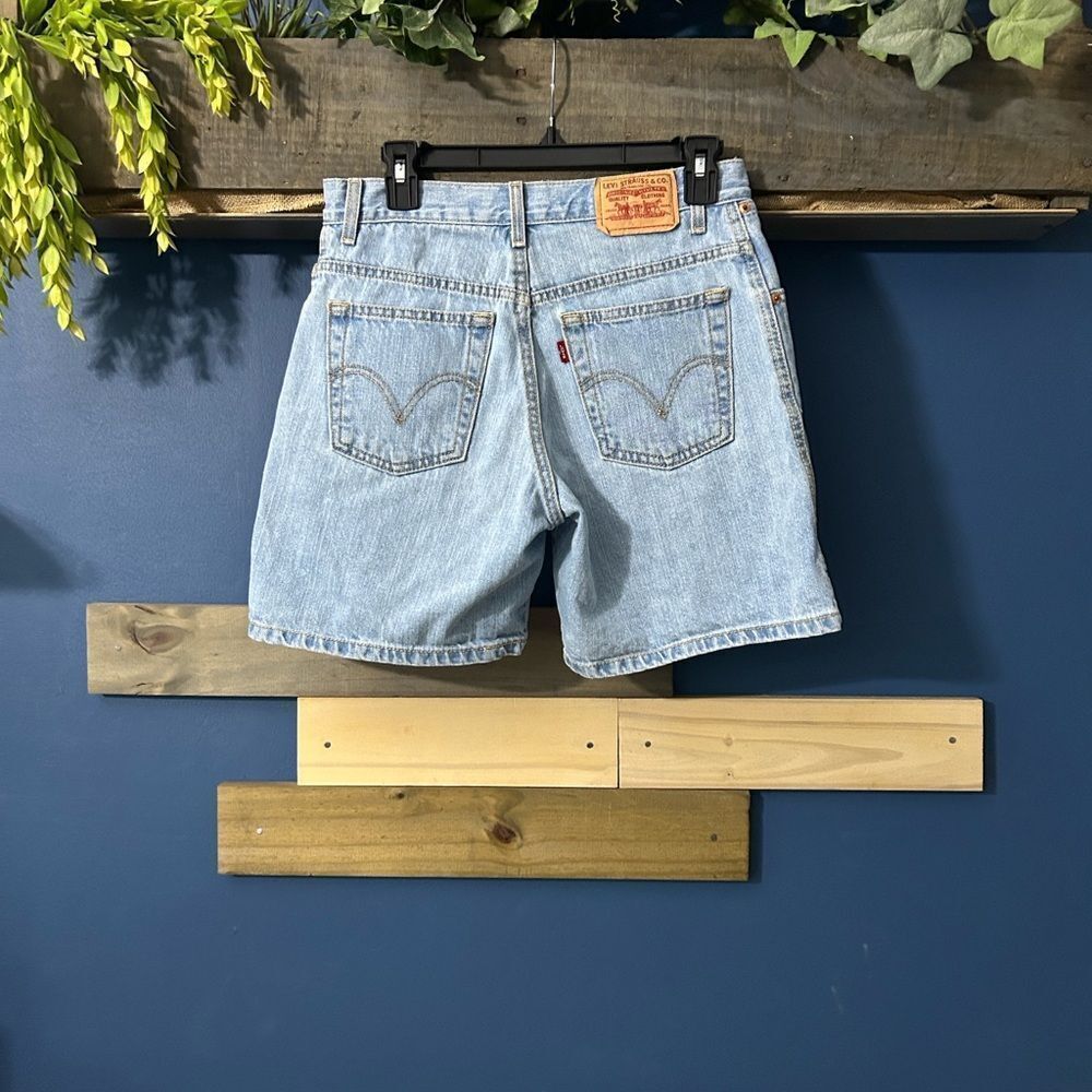 Levi's 550 Vintage Women’s Jean Shorts Sz 6 EUC - Picture 2 of 7
